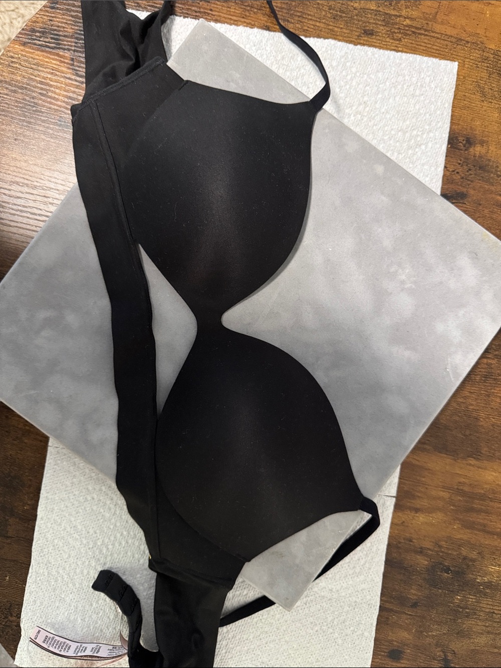 Victoria's Secret INCREDIBLE by Victoria Secret padded NO-Wire. - Picture 3 of 8